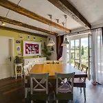 Experience For 8 People With Private 46 M2 Heated Pool & Pet Friendly