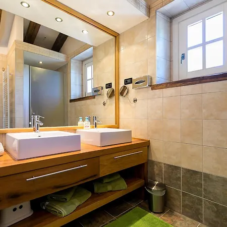 Willa Experience For 8 People With Private 46 M2 Heated Pool & Pet Friendly *
