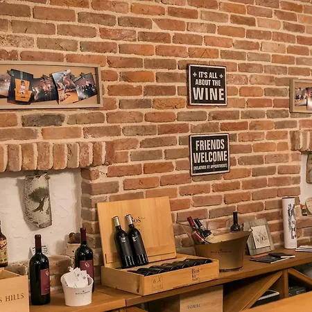 Experience For 8 People With Private 46 M2 Heated Pool & Pet Friendly 빌라 Stifanići