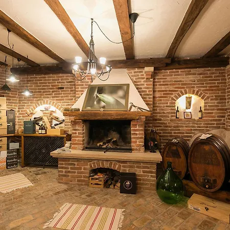 Experience For 8 People With Private 46 M2 Heated Pool & Pet Friendly *