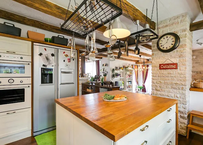 Experience For 8 People With Private 46 M2 Heated Pool & Pet Friendly Βίλα Baderna